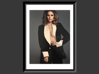 Image 1 of 1 of a N/A ROSE BYRNE SIGNED PHOTO