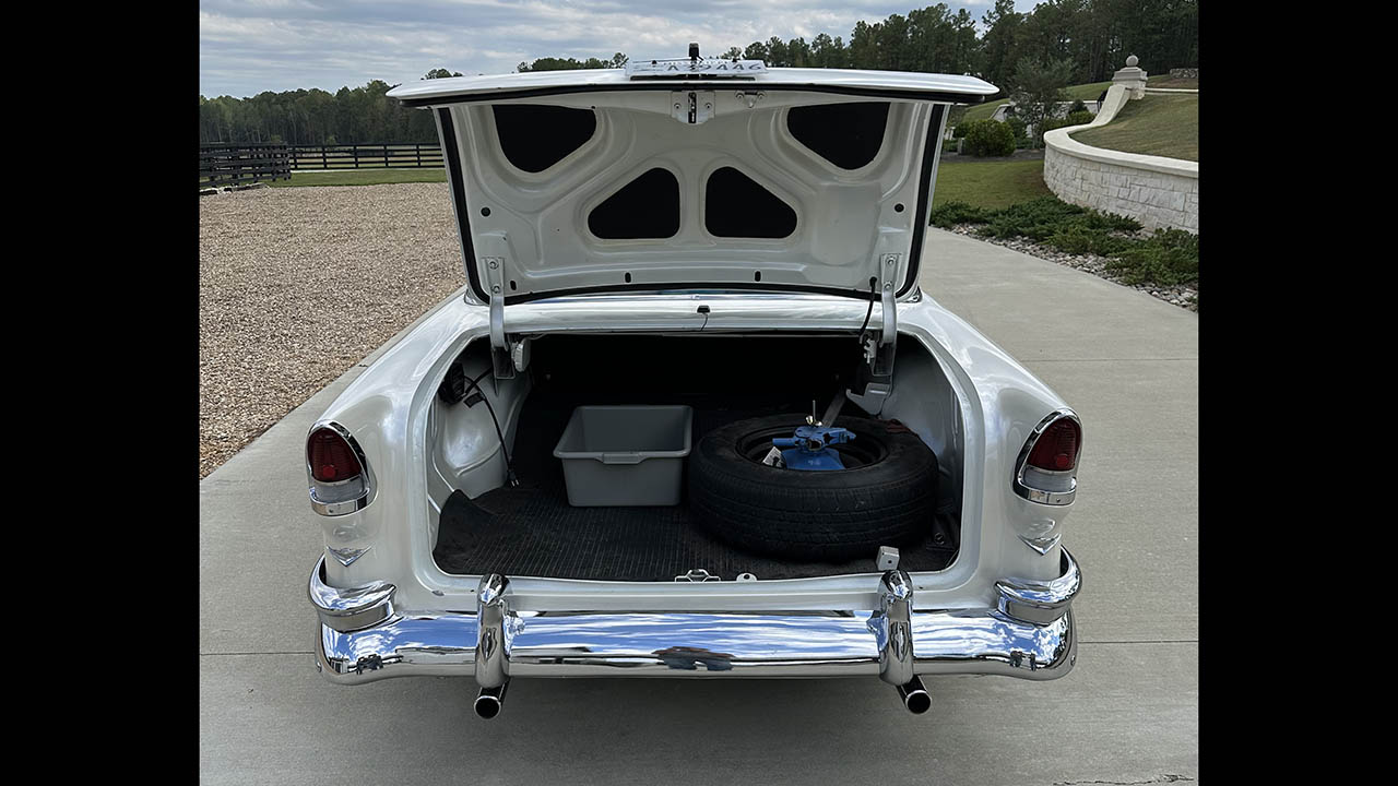 3rd Image of a 1955 CHEVROLET BELAIR