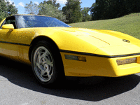 Image 3 of 13 of a 1990 CHEVROLET CORVETTE