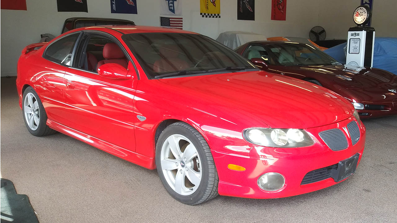 0th Image of a 2004 PONTIAC GTO