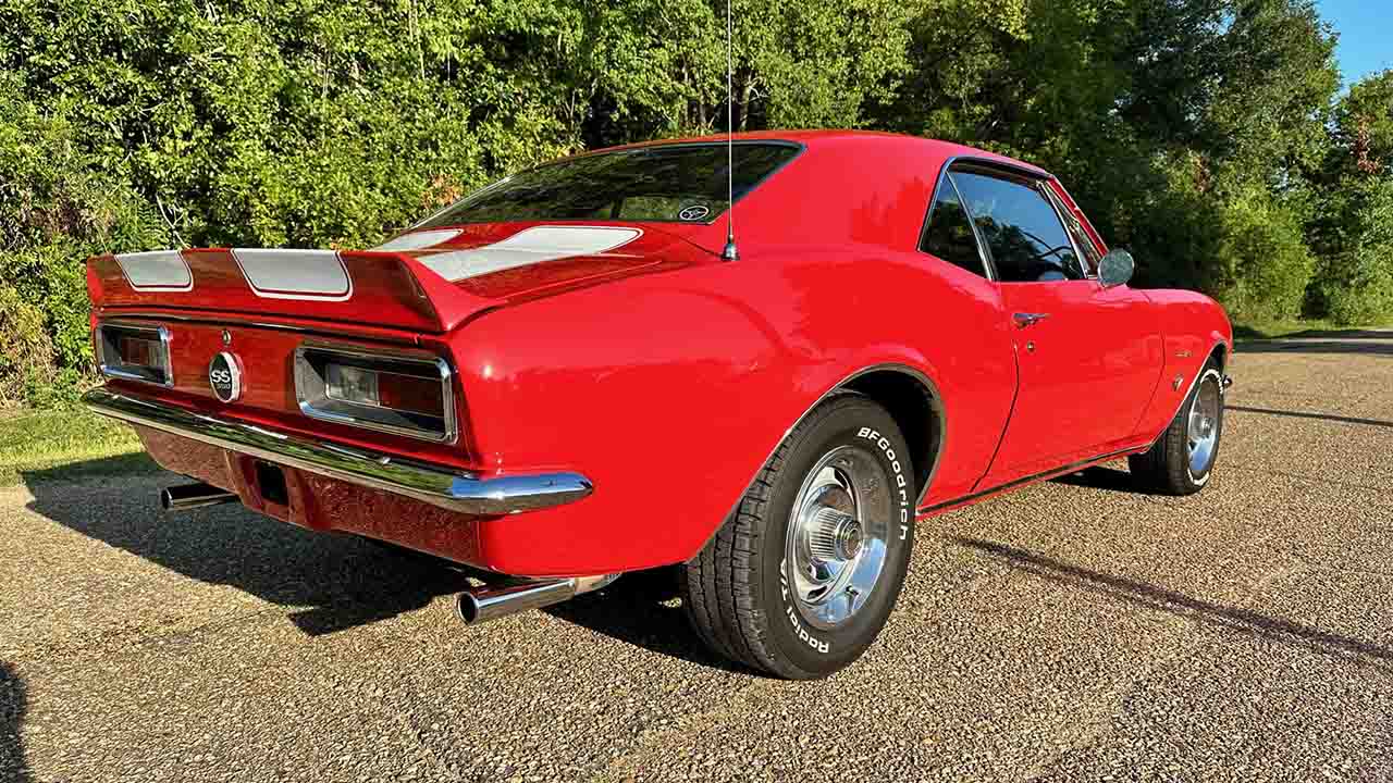 3rd Image of a 1967 CHEVROLET CAMARO SS