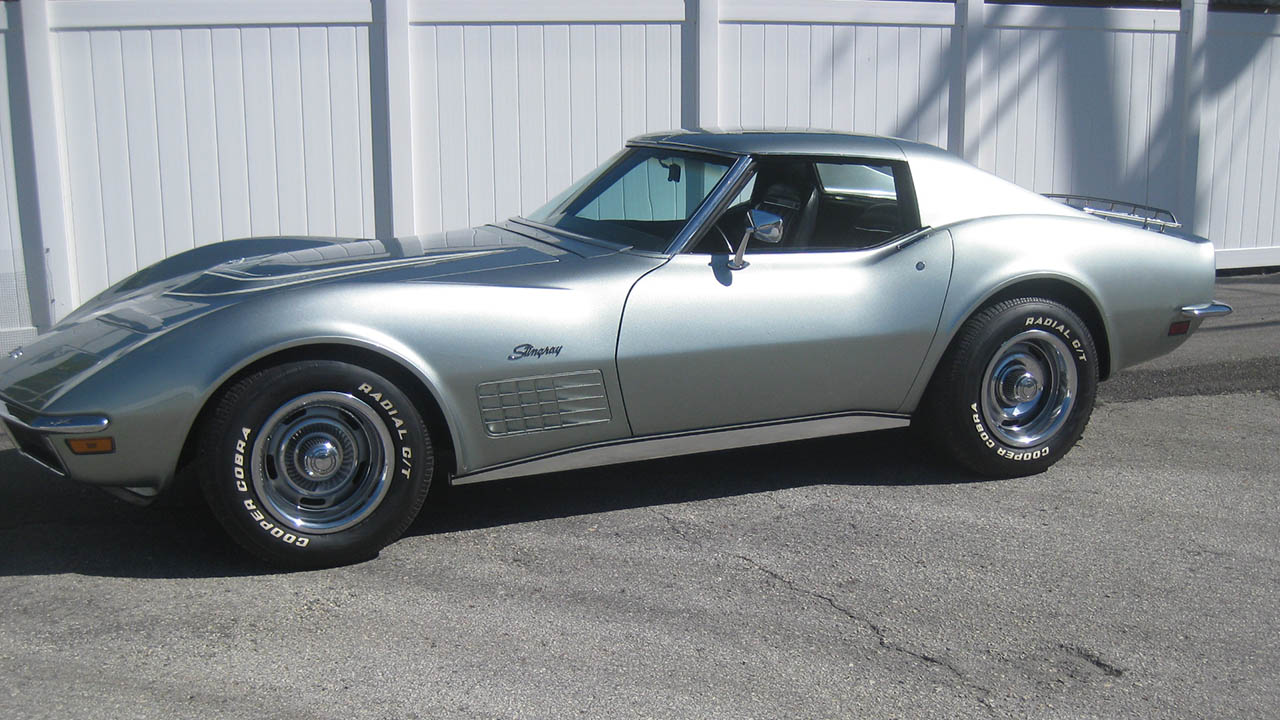 2nd Image of a 1971 CHEVROLET CORVETTE