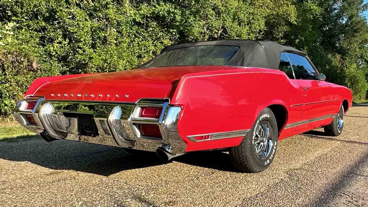 5th Image of a 1971 OLDSMOBILE CUTLASS S