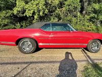 Image 7 of 12 of a 1971 OLDSMOBILE CUTLASS S