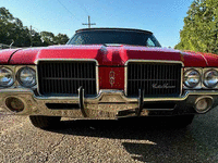 Image 9 of 12 of a 1971 OLDSMOBILE CUTLASS S