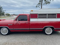 Image 3 of 7 of a 1985 DODGE RAM 1500