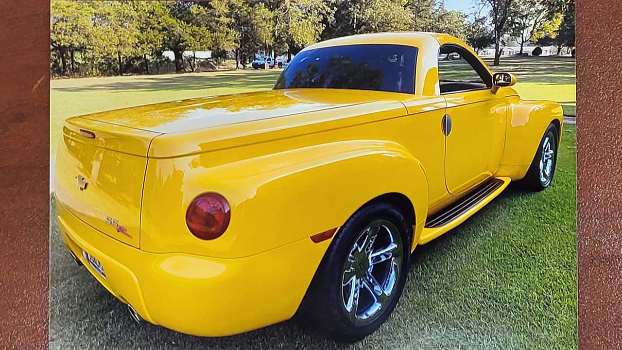 2nd Image of a 2004 CHEVROLET SSR LS
