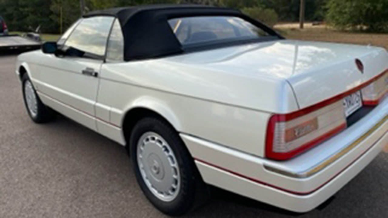 4th Image of a 1990 CADILLAC ALLANTE