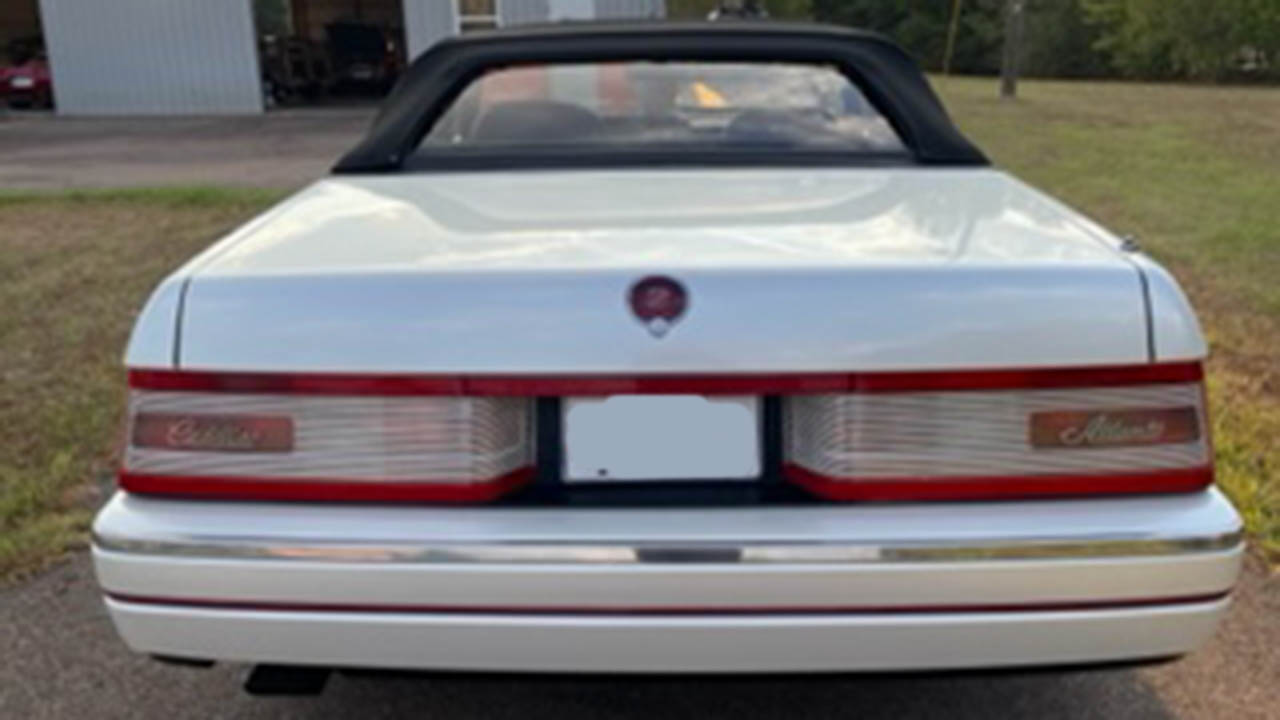 7th Image of a 1990 CADILLAC ALLANTE