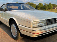 Image 2 of 10 of a 1990 CADILLAC ALLANTE