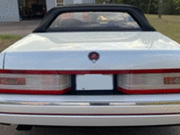 Image 8 of 10 of a 1990 CADILLAC ALLANTE