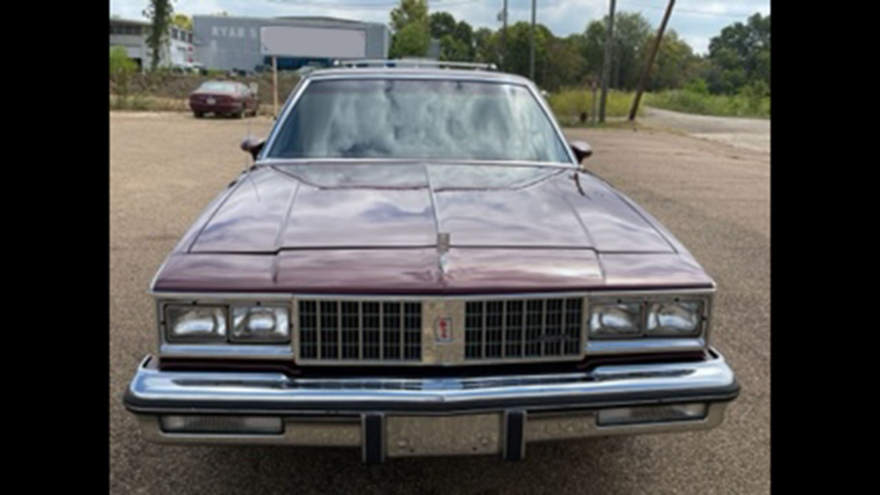 6th Image of a 1981 OLDSMOBILE CUTLASS
