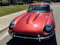 Image 3 of 12 of a 1969 JAGUAR E-TYPE 11