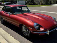 Image 4 of 12 of a 1969 JAGUAR E-TYPE 11