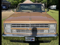 Image 4 of 7 of a 1987 CHEVROLET R10