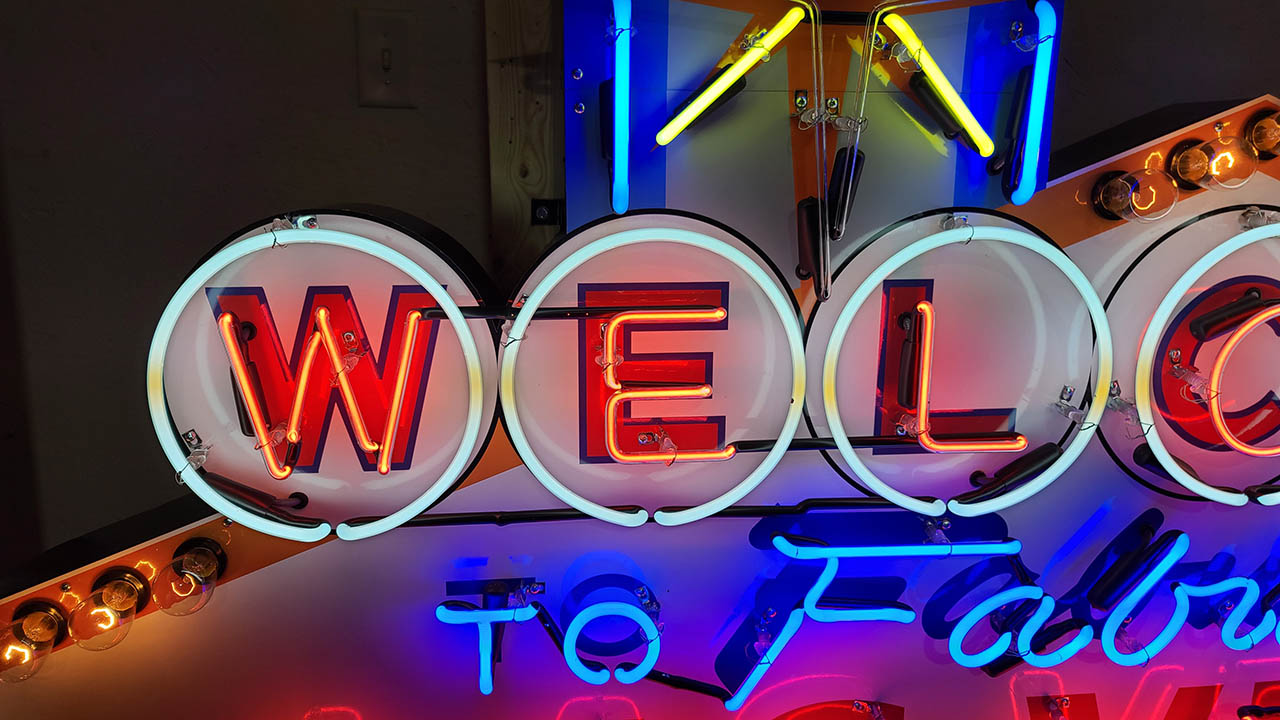 5th Image of a N/A LAS VEGAS ANIMATED TIN NEON