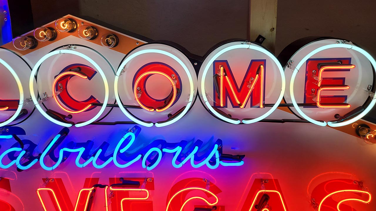 6th Image of a N/A LAS VEGAS ANIMATED TIN NEON