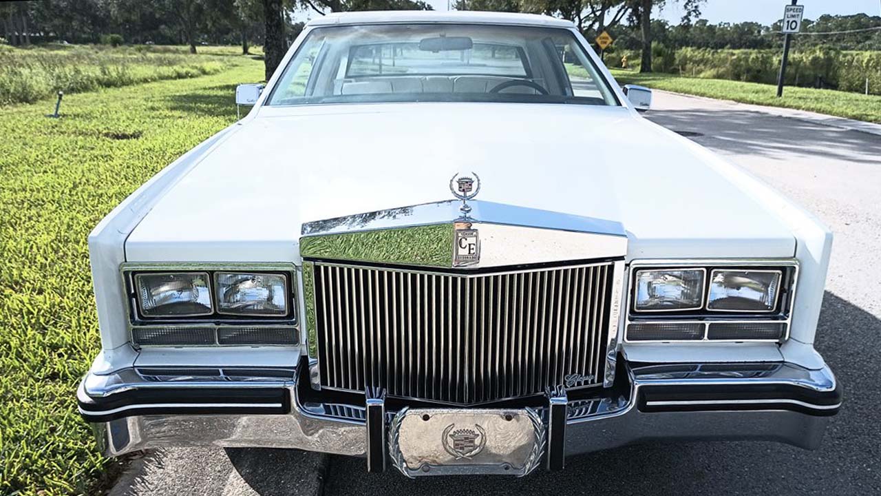 3rd Image of a 1985 CADILLAC ELDORADO