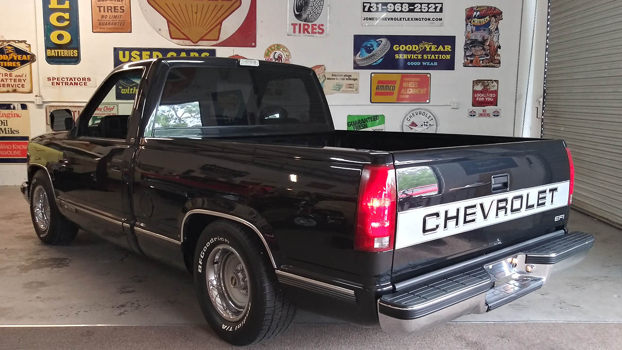 1st Image of a 1989 CHEVROLET C1500