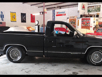 Image 4 of 21 of a 1989 CHEVROLET C1500