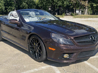 Image 4 of 29 of a 2011 MERCEDES SL550