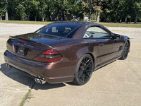 Image 6 of 29 of a 2011 MERCEDES SL550