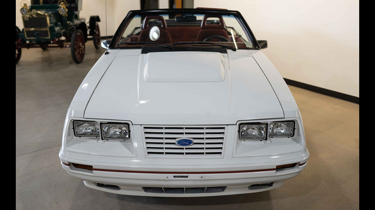 3rd Image of a 1984 FORD MUSTANG