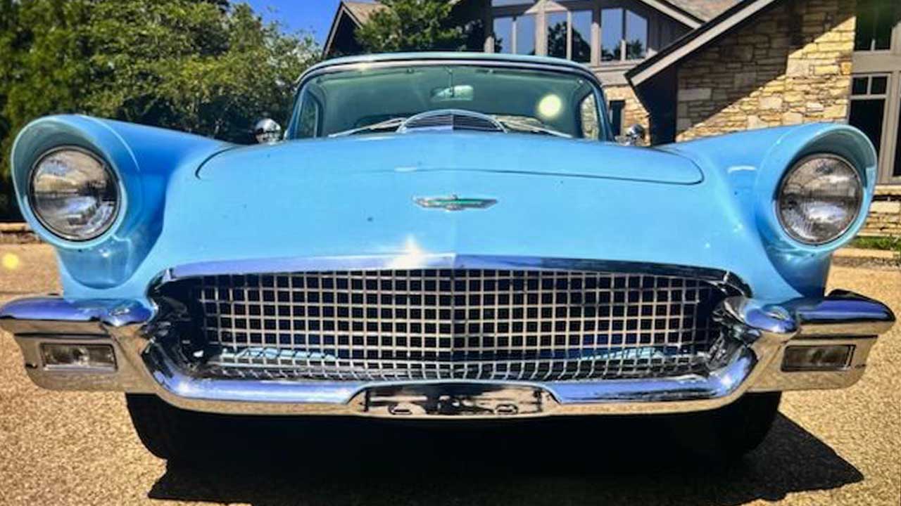 4th Image of a 1957 FORD THUNDERBIRD