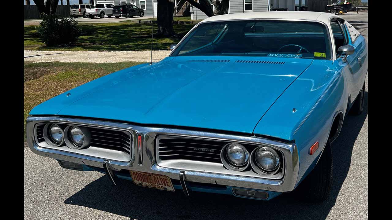 2nd Image of a 1972 DODGE CHARGER