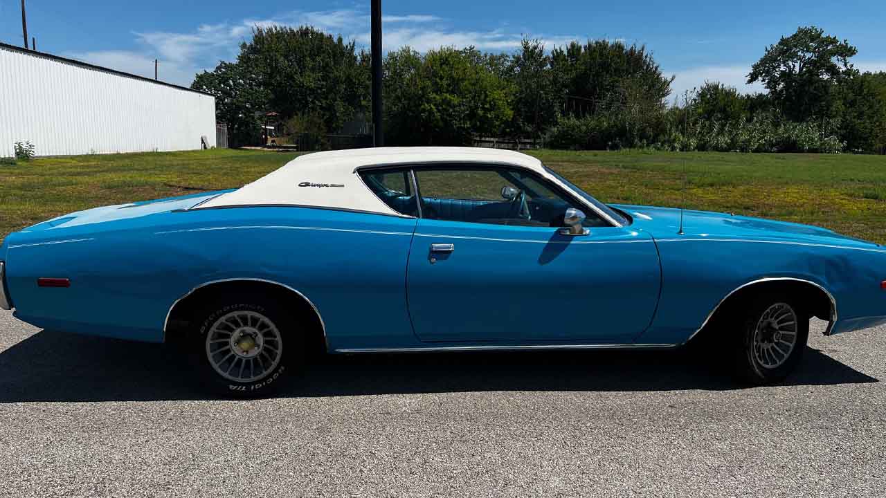 4th Image of a 1972 DODGE CHARGER