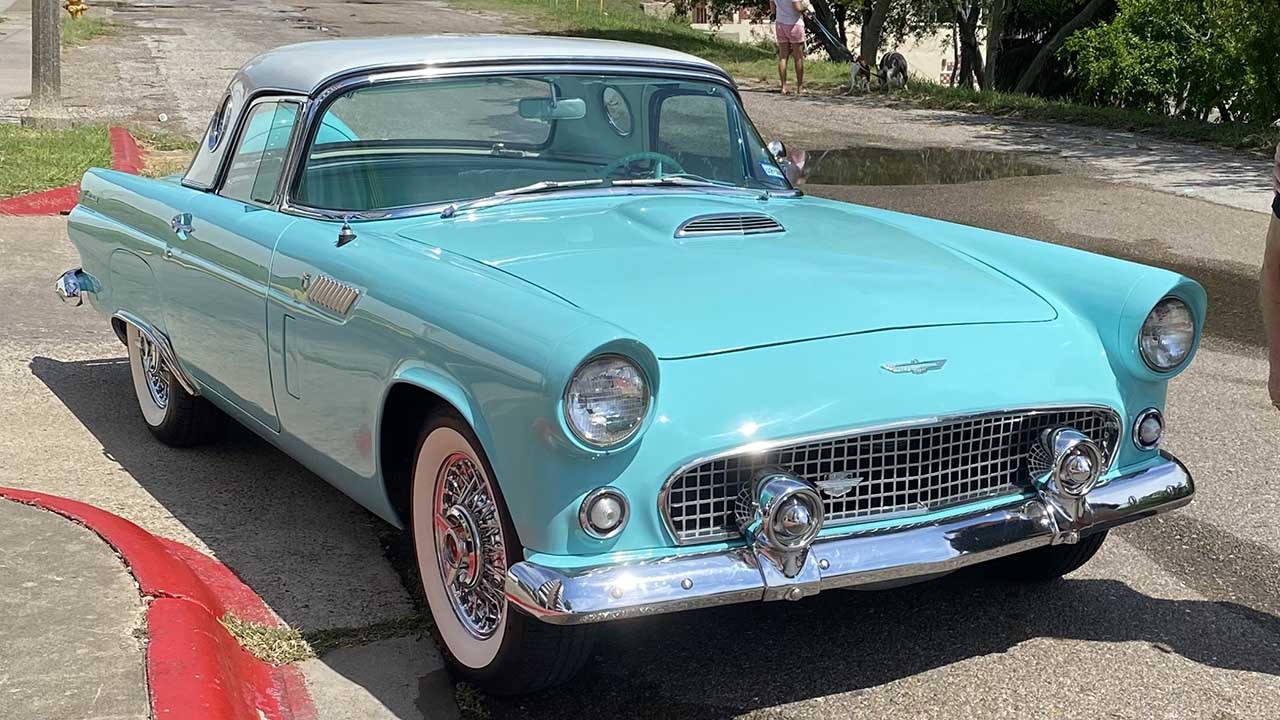 1st Image of a 1956 FORD THUNDERBIRD