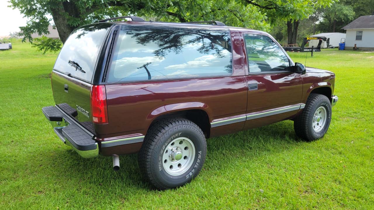 3rd Image of a 1992 CHEVROLET BLAZER K1500