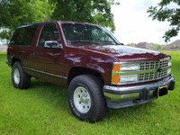 Image 2 of 11 of a 1992 CHEVROLET BLAZER K1500