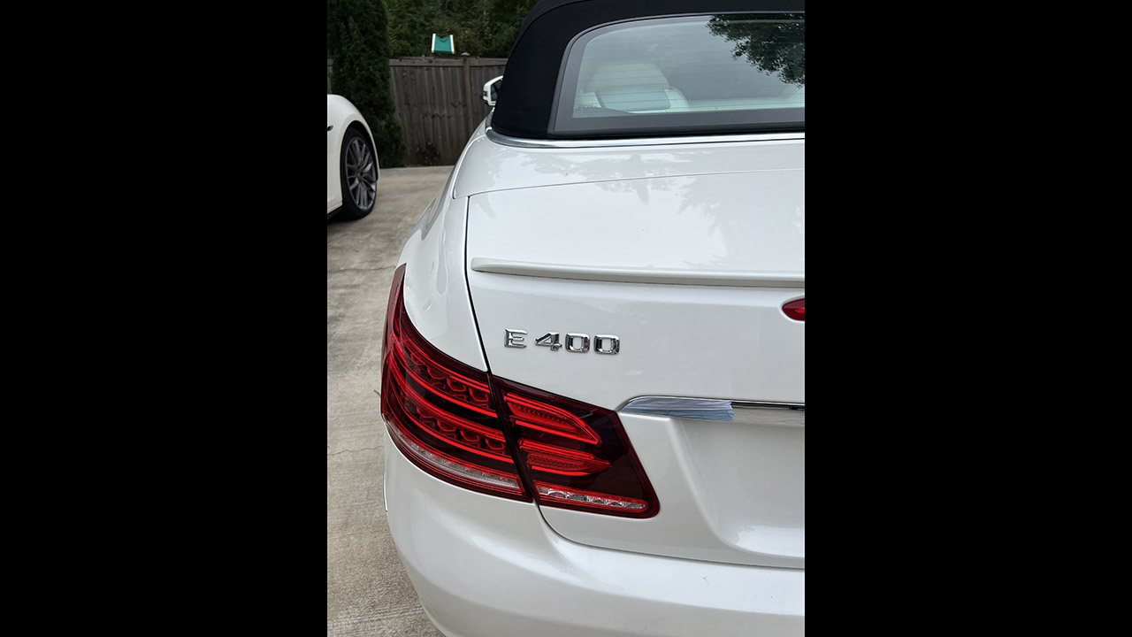 2nd Image of a 2016 MERCEDES-BENZ E-CLASS E400