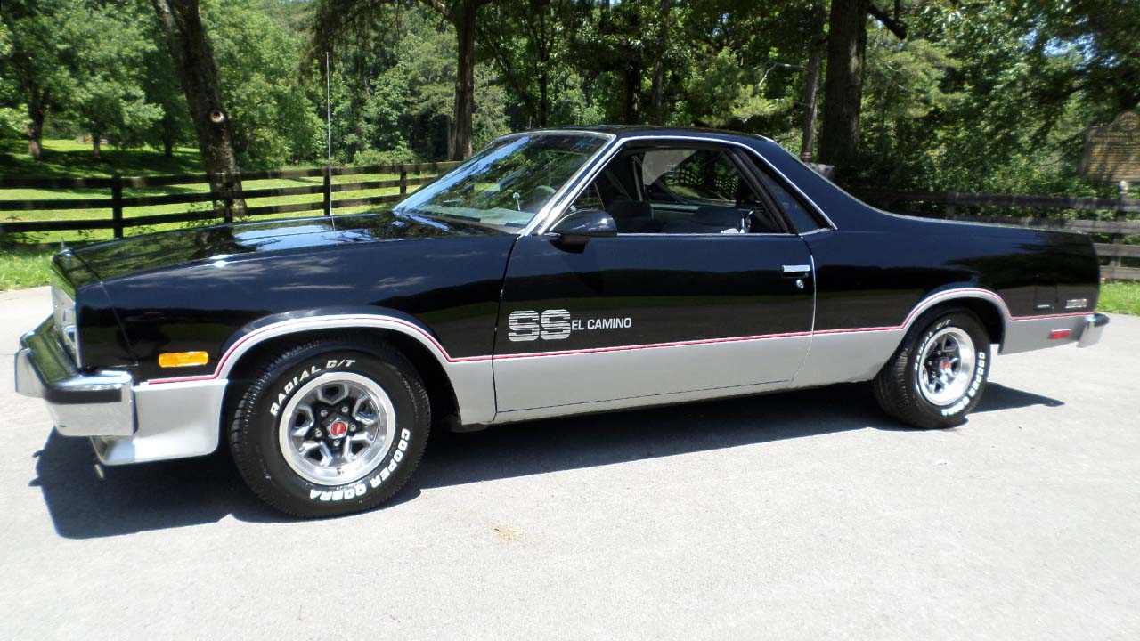 3rd Image of a 1987 CHEVROLET EL CAMINO