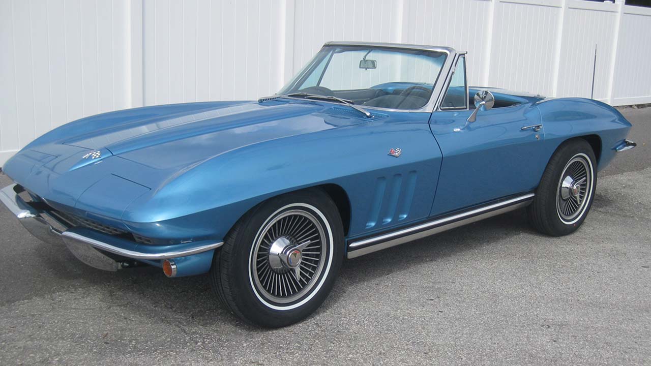 1st Image of a 1965 CHEVROLET CORVETTE