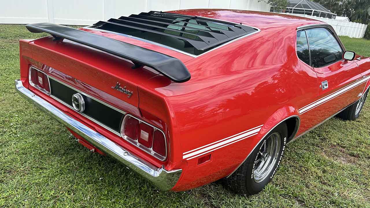 2nd Image of a 1973 FORD MUSTANG