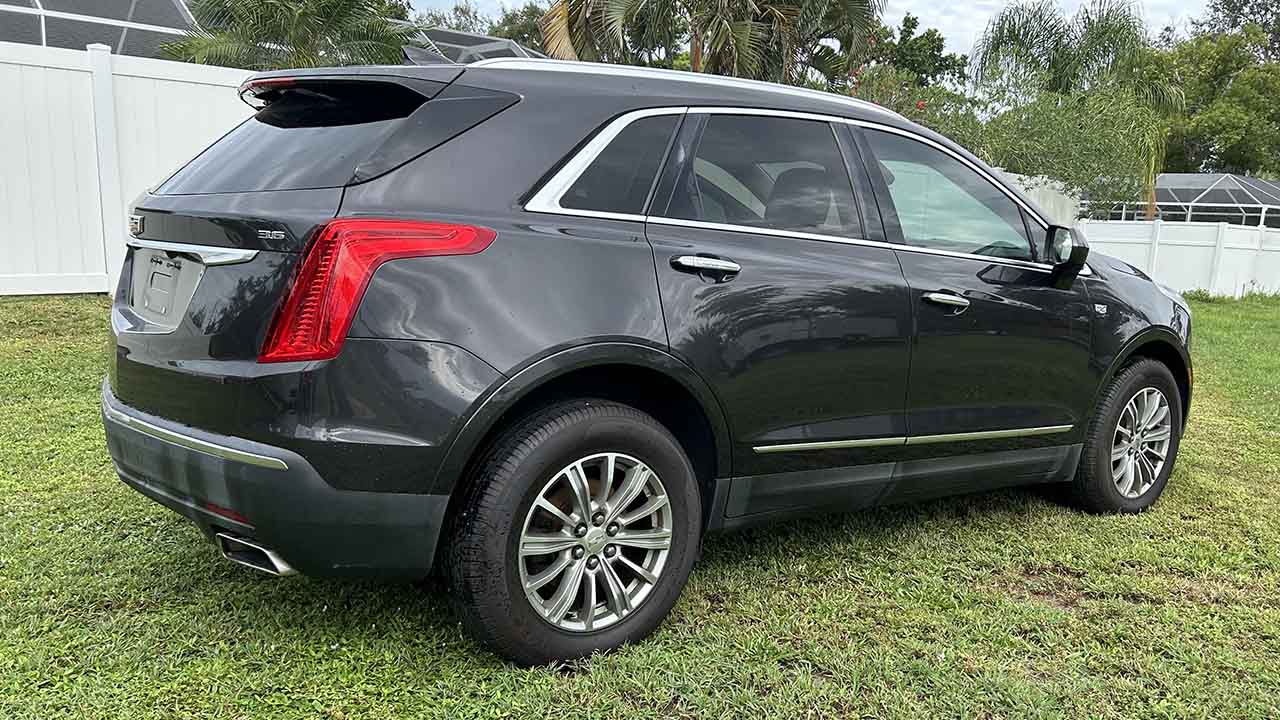 1st Image of a 2017 CADILLAC XT5