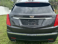 Image 6 of 17 of a 2017 CADILLAC XT5