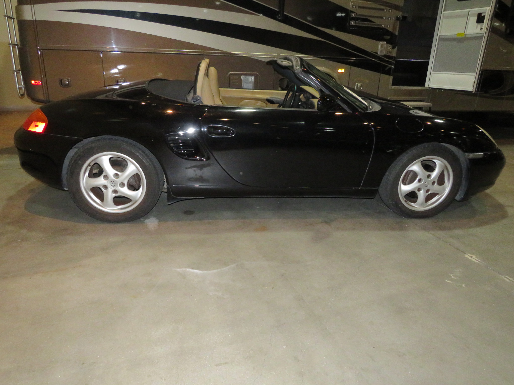 2nd Image of a 1998 PORSCHE BOXSTER