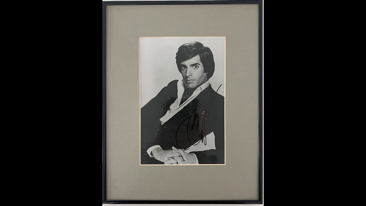 0th Image of a N/A DAVID COOPERFIELD SIGNED PHOTO
