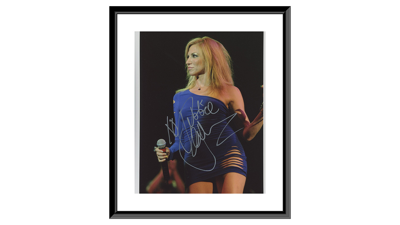 0th Image of a N/A DEBBIE GIBSON SIGNED PHOTO