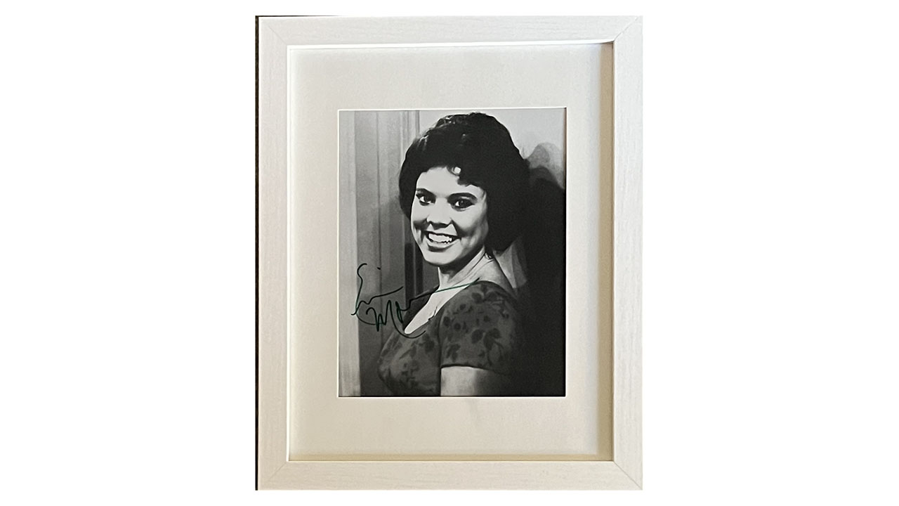 0th Image of a N/A HAPPY DAYS ERIN MORAN SIGNED