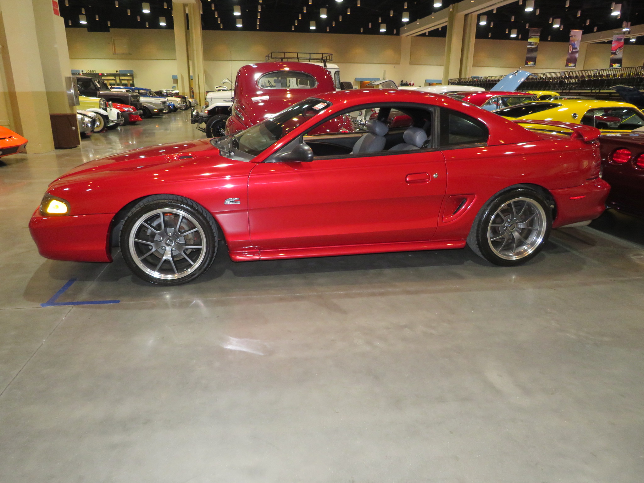 2nd Image of a 1994 FORD MUSTANG GT