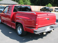Image 3 of 19 of a 1998 CHEVROLET C1500