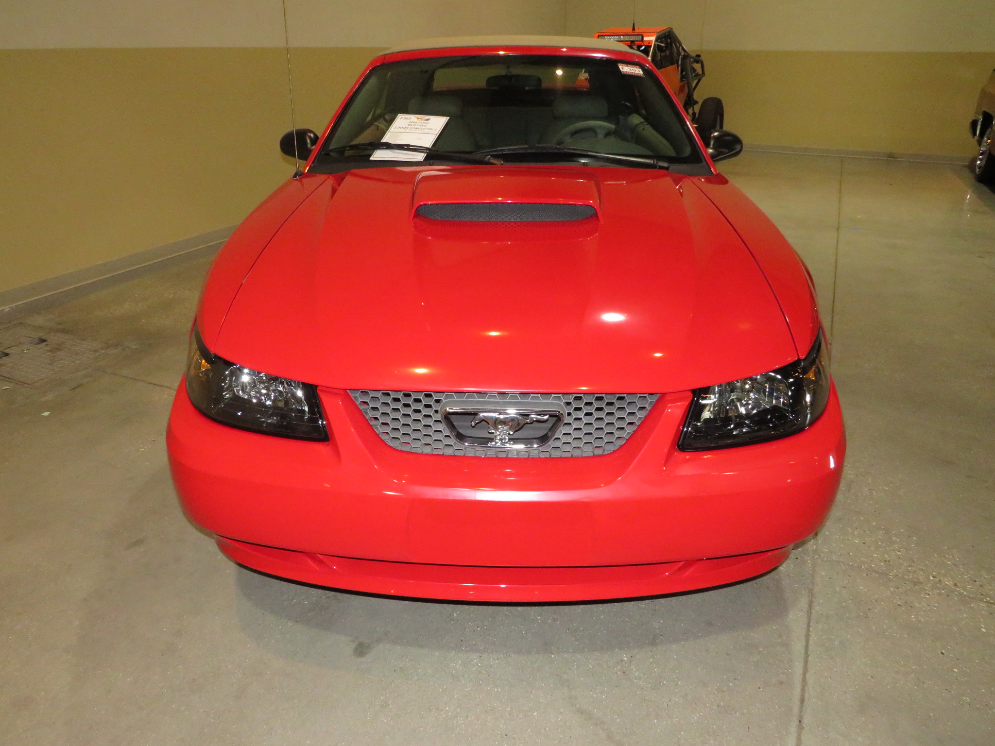 3rd Image of a 2004 FORD MUSTANG