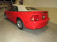 Image 2 of 13 of a 2004 FORD MUSTANG