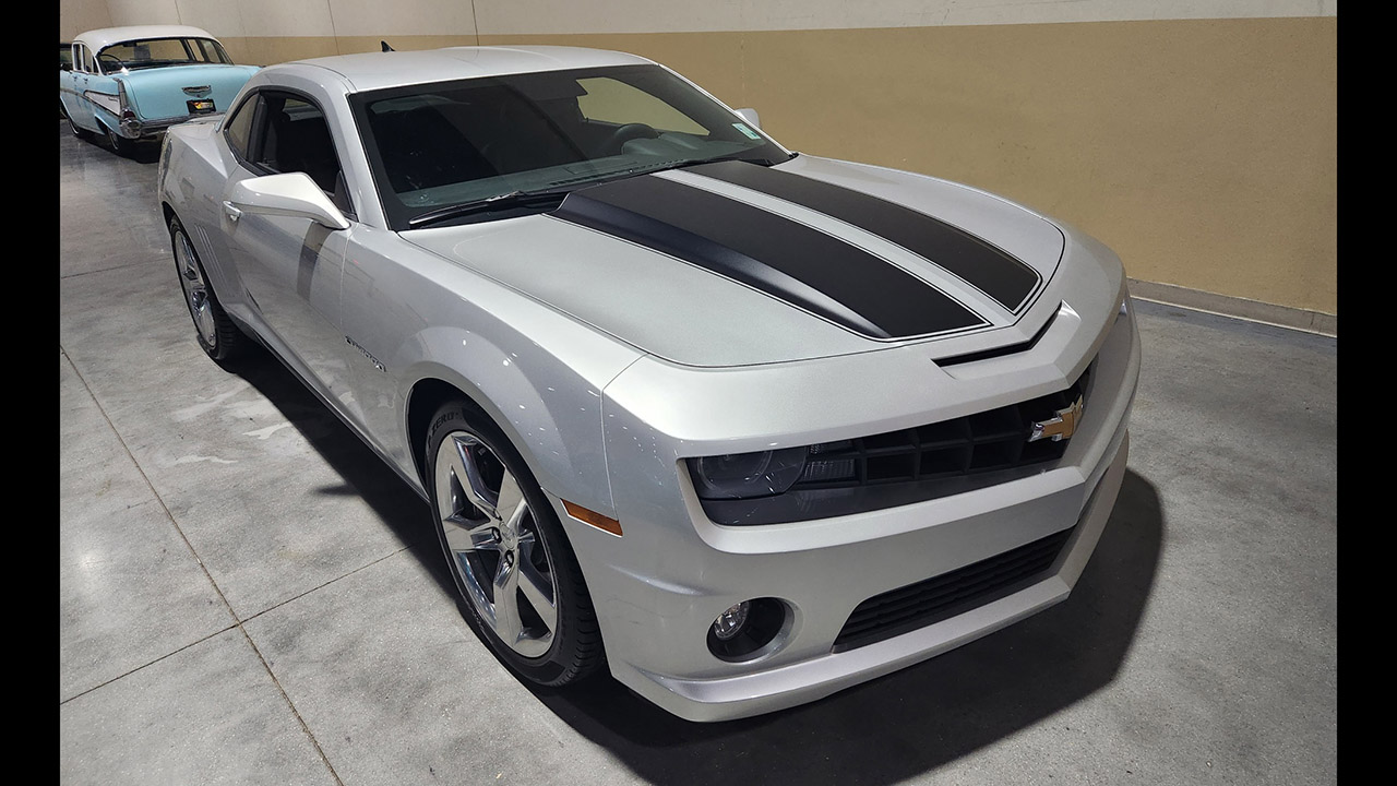 4th Image of a 2010 CHEVROLET CAMARO 2SS