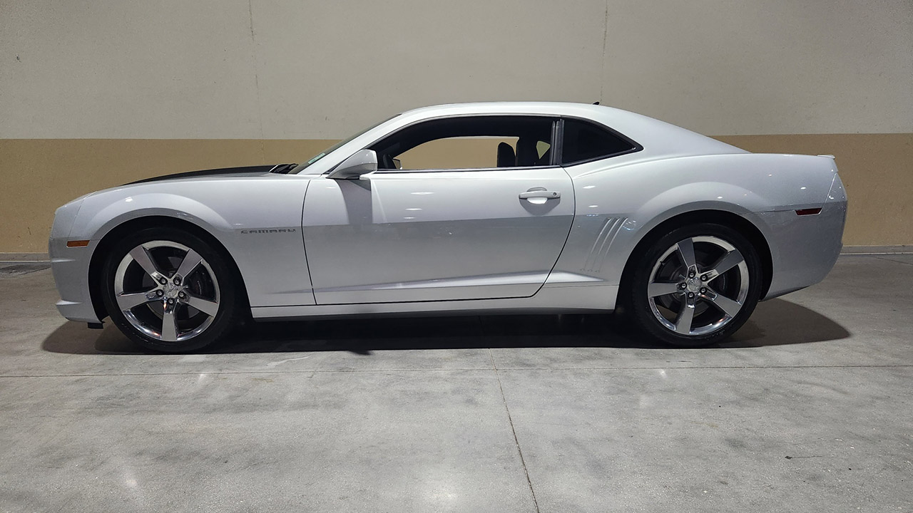 6th Image of a 2010 CHEVROLET CAMARO 2SS