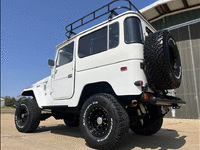 Image 9 of 28 of a 1978 TOYOTA LAND CRUISER